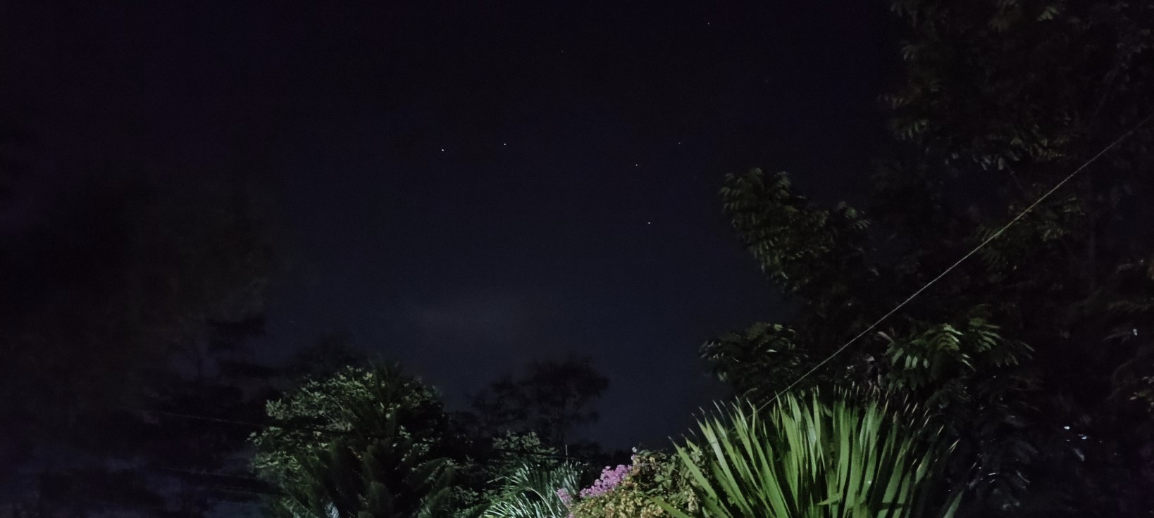 mencatat malam sepi