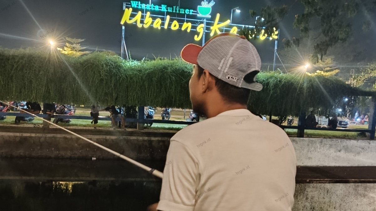 Memancing malam hampir setiap hari