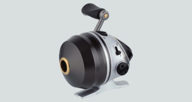 Jenis reel pancing spincast